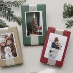 Weihnachtsgeschenke mit persönlichen Fotos verpacken